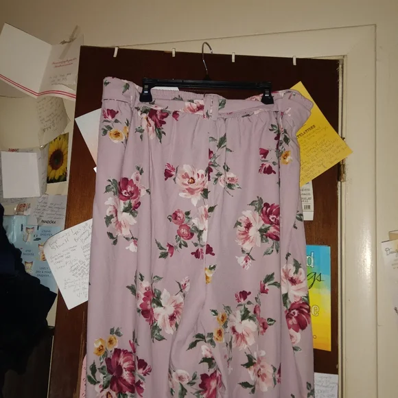 TORRID high waisted floral trousers  🆕 - Picture 9 of 10